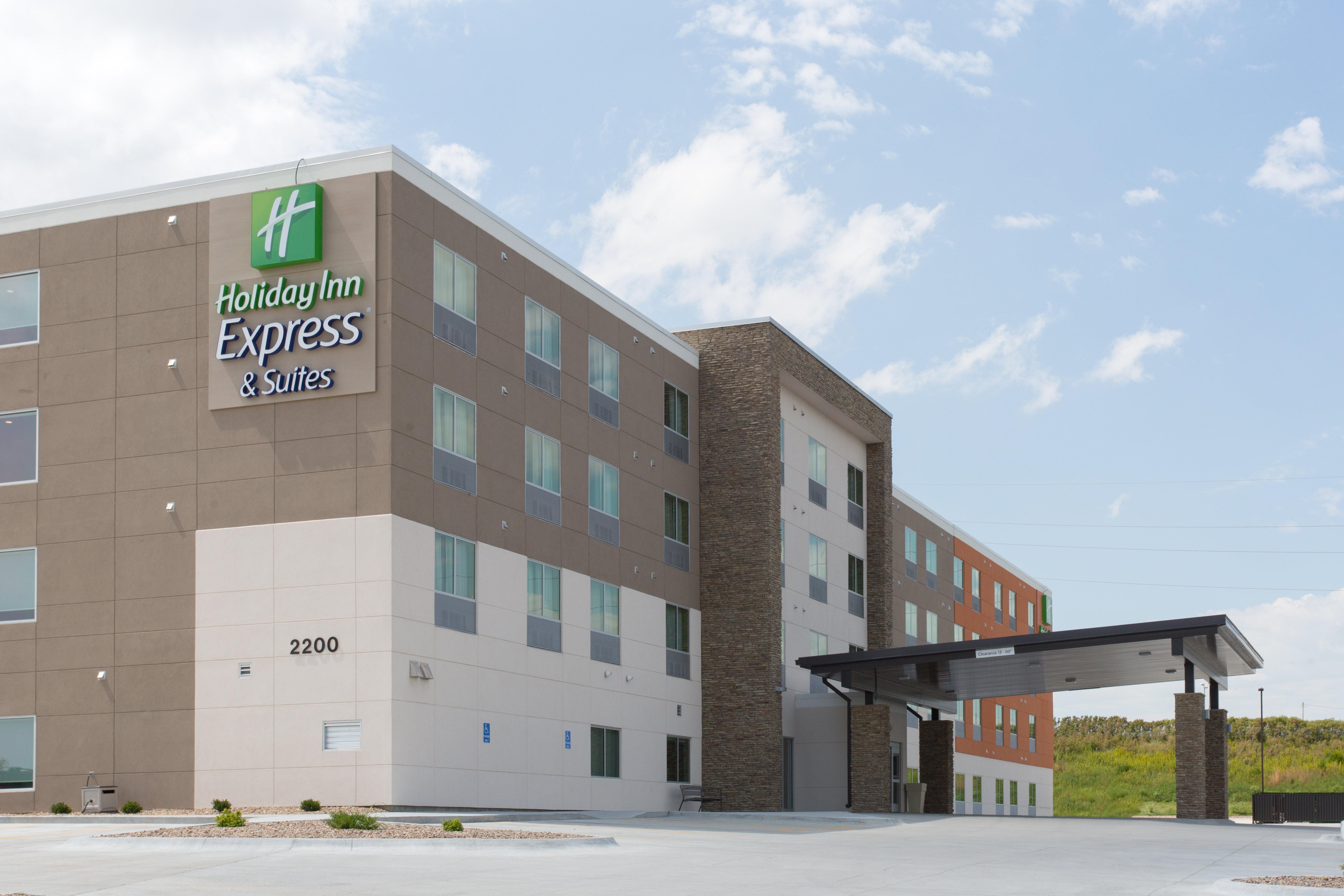 Holiday Inn Express & Suites Lincoln I - 80 By Ihg Esterno foto