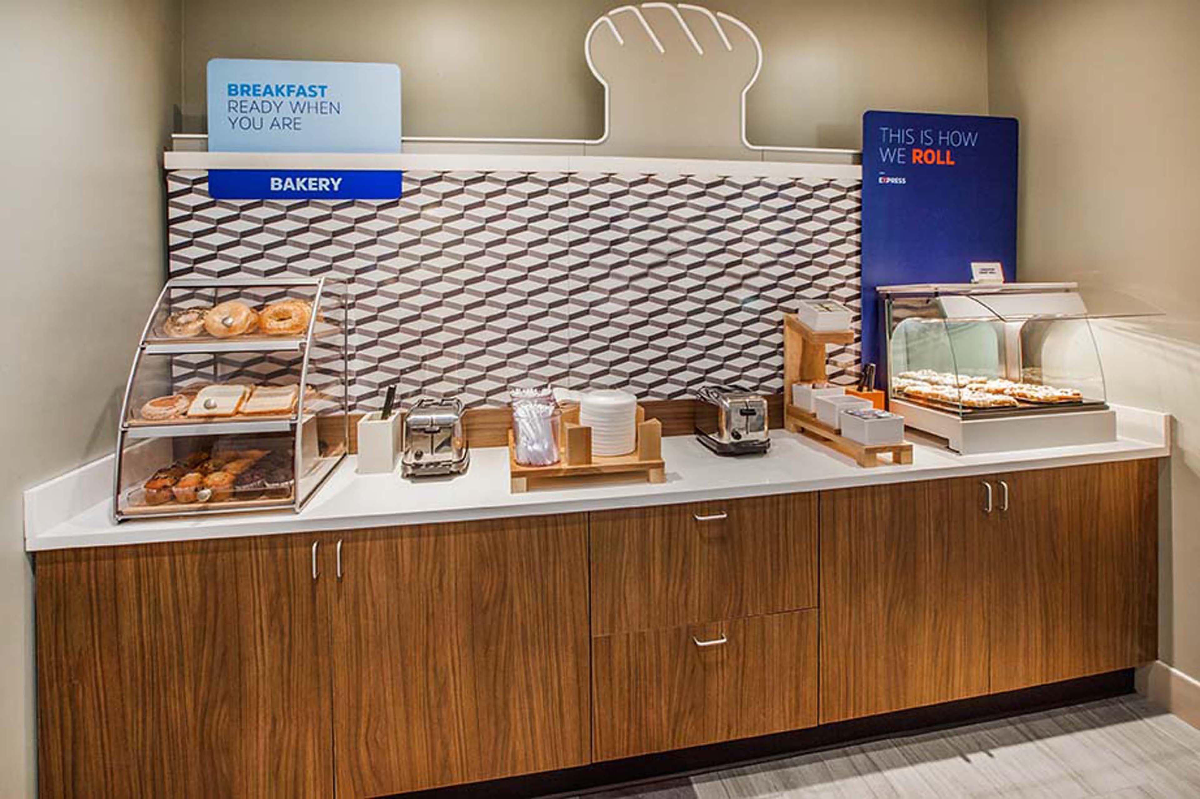 Holiday Inn Express & Suites Lincoln I - 80 By Ihg Esterno foto