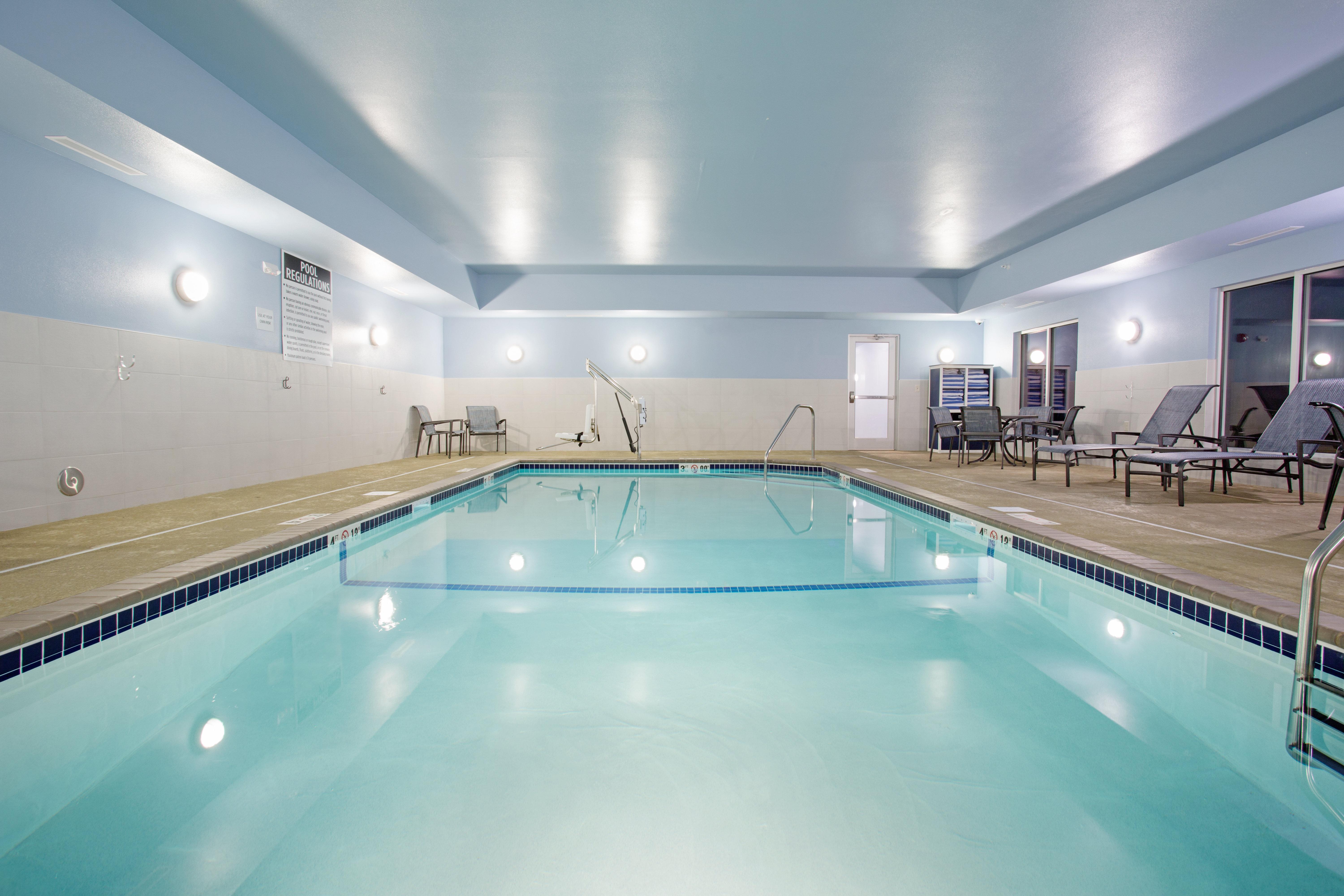 Holiday Inn Express & Suites Lincoln I - 80 By Ihg Esterno foto